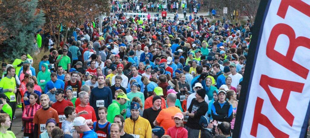 100's of runners prepare to start the annual Gallop and George run in Carrboro 