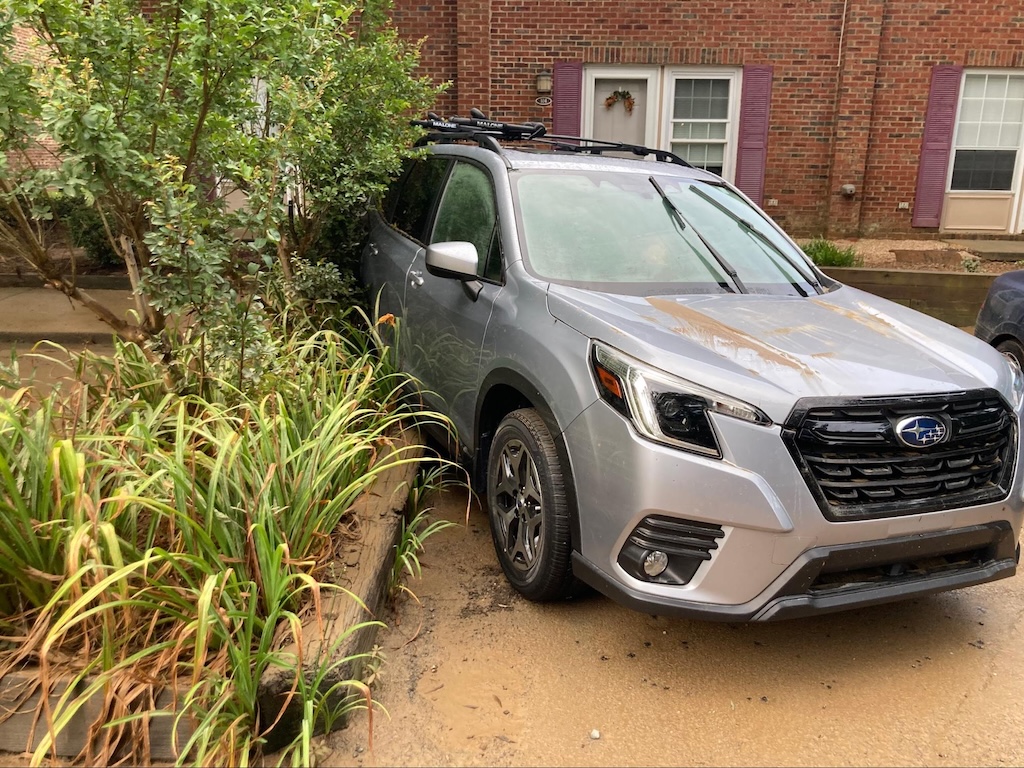 All over the affected area, cars were destroyed by flood waters. Cars that have been flooded cannot be repaired. They are a complete write-off