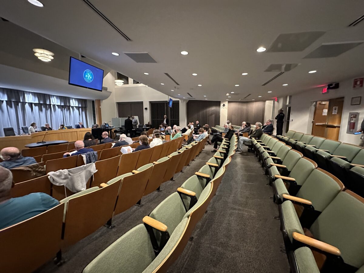 Chapel Hill Town Council looks to shrink itself, again