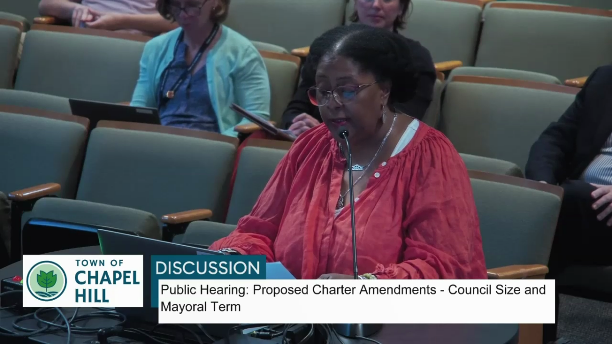Buzzsaw of opposition sinks Town Council proposal to shrink itself and extend mayor’s term